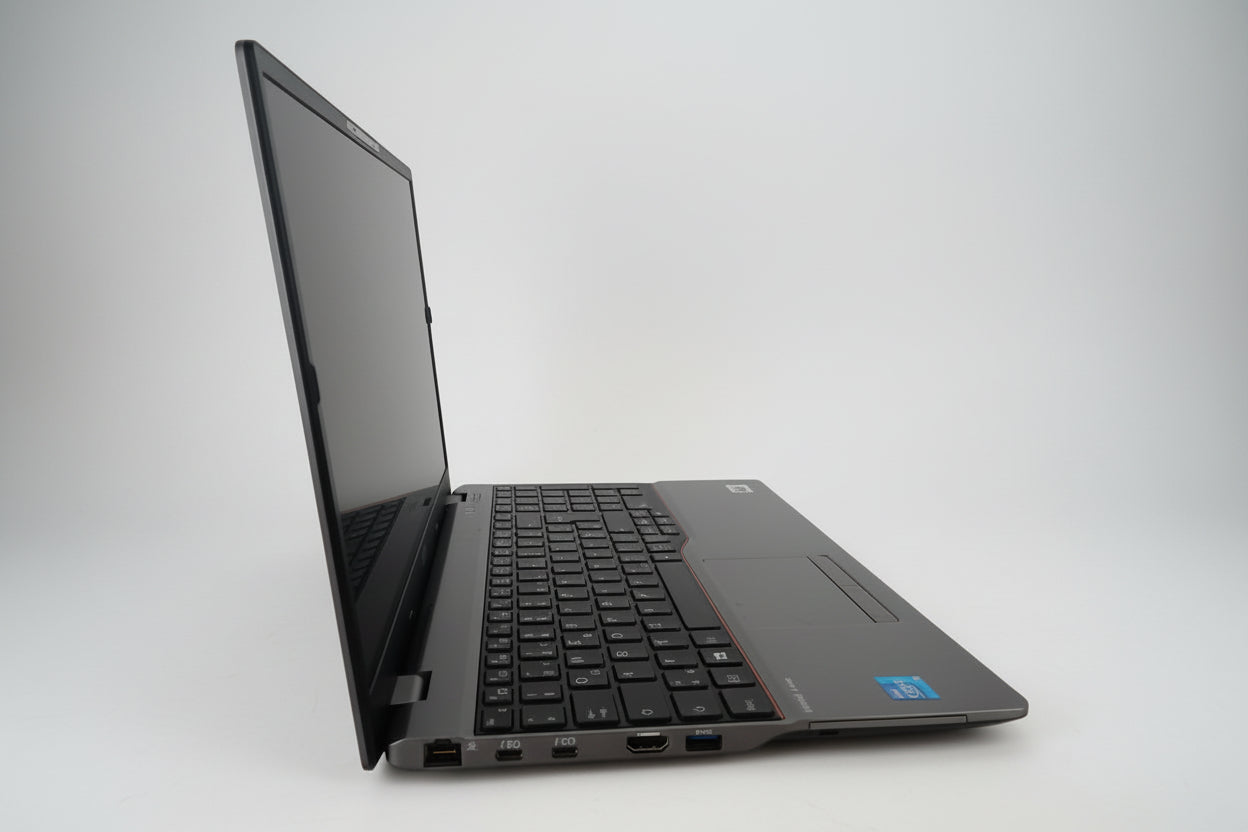 Fujitsu LifeBook U7511 i5 16GB 512GB SSD 4G LTE 15.6" Win11 Pro