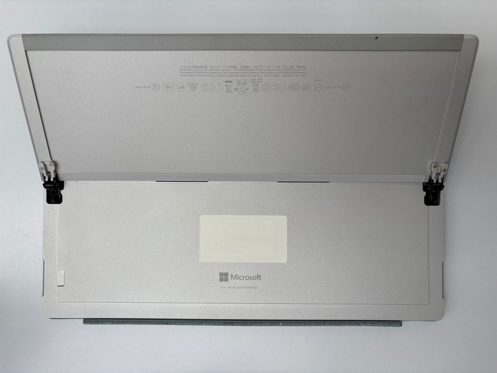 Microsoft Surface Pro 4-1724 i5-6300 12,3'' 128GB 4GB RAM Win10+Netzteil+Klavier