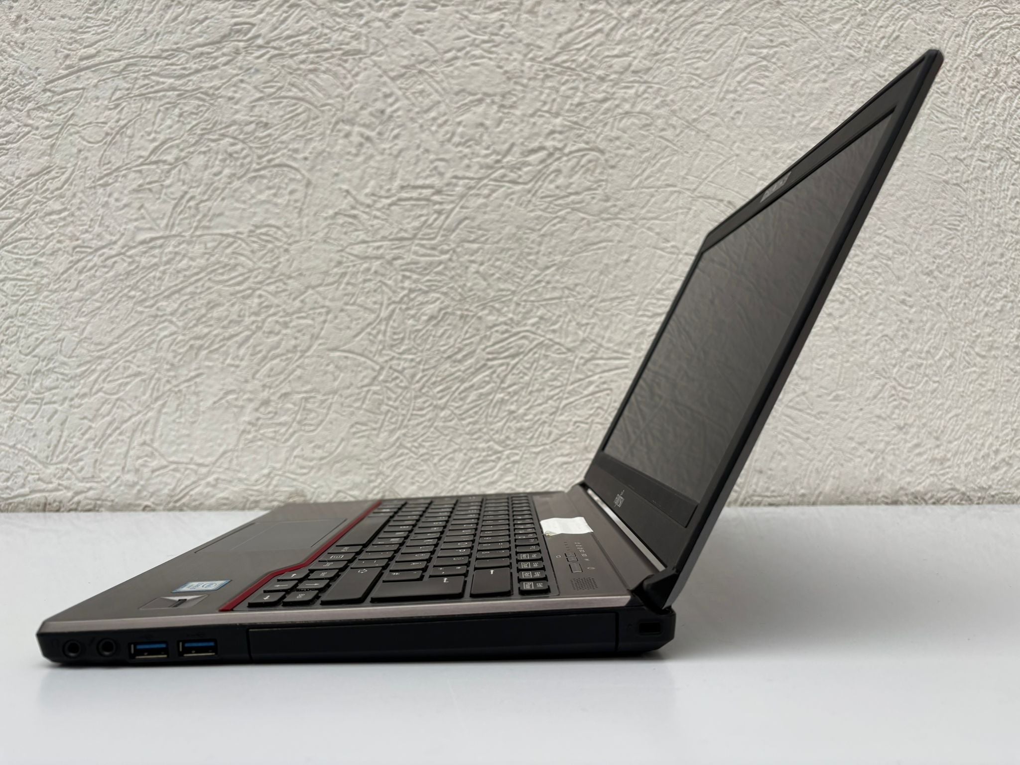 FUJITSU LIFEBOOK E736 Notebook | i5 | 8GB RAM | 256GB SSD | 13,3 Zoll | Win10Pro