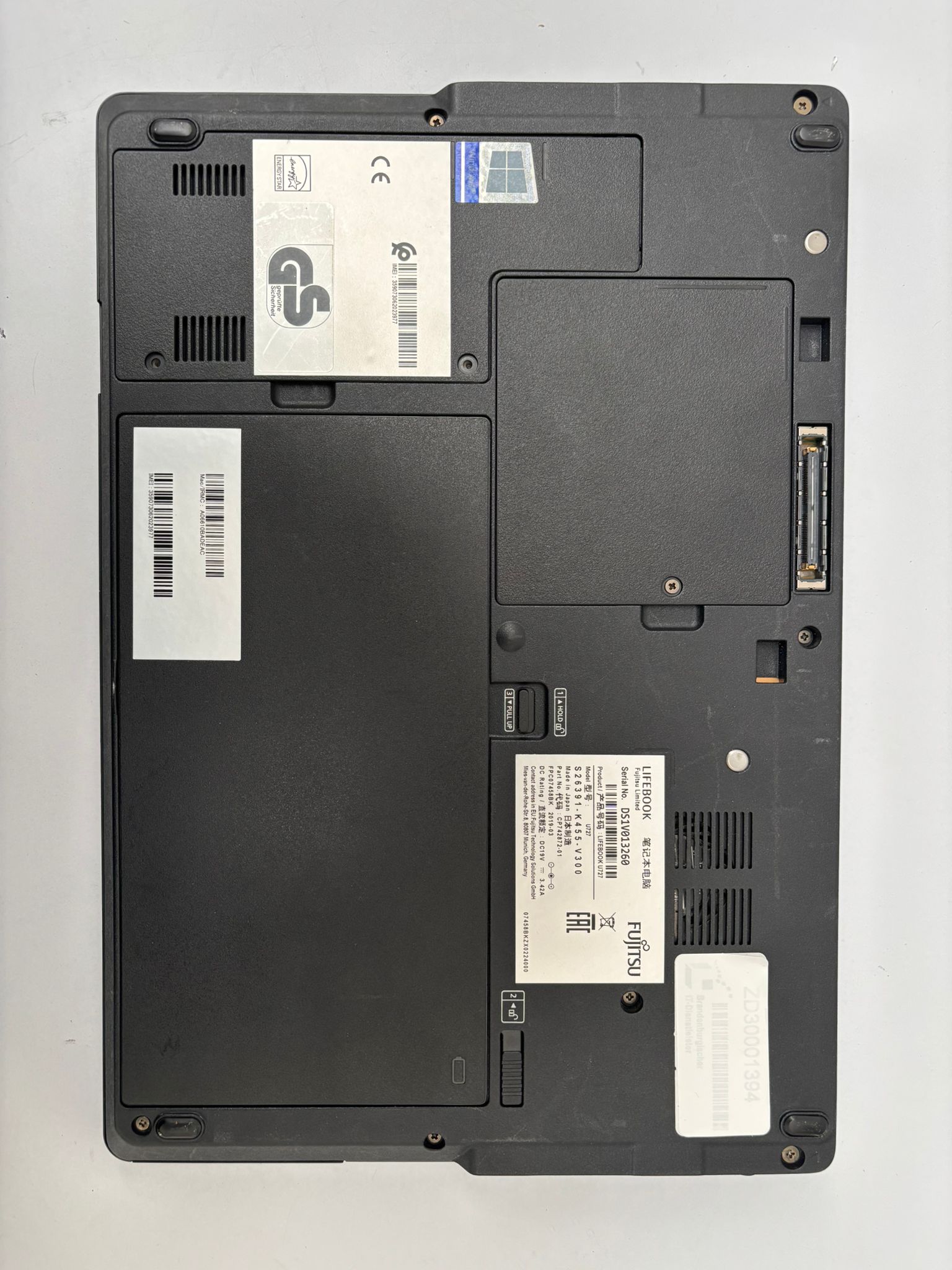 Fujitsu Lifebook U727,  Intel Core i5-6300U, 8GB Ram ,256GB SSD, TypC Win11 Pro