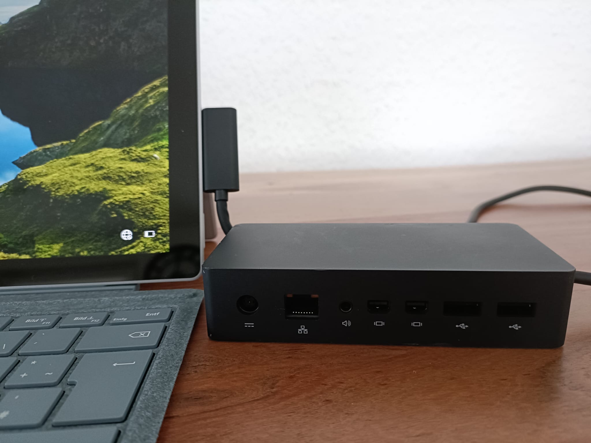 Microsoft Surface Dock 1661 – Docking Station – Gebraucht