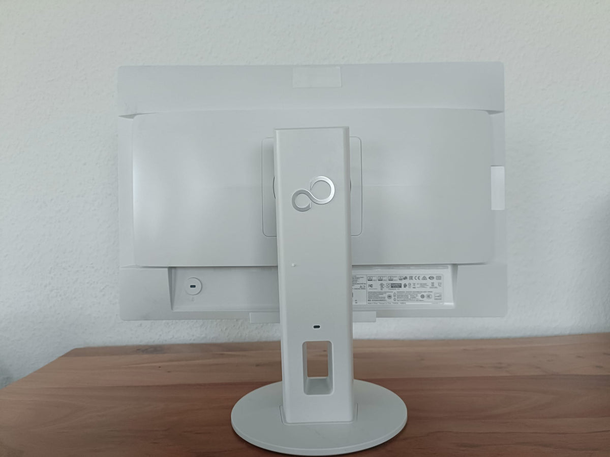 Fujitsu Monitör B22-8 WE Neo LED 1680 x 1050 22" TFT monitor USB DP DVI VGA USB