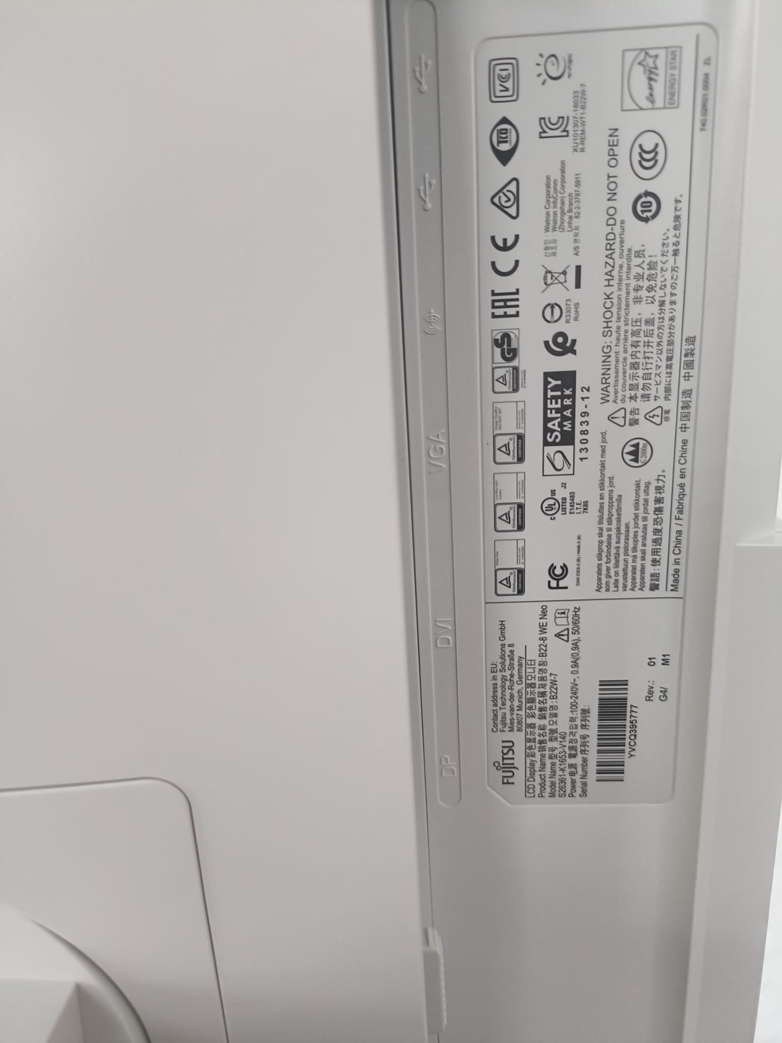 Fujitsu Monitör B22-8 WE Neo LED 1680 x 1050 22" TFT monitor USB DP DVI VGA USB